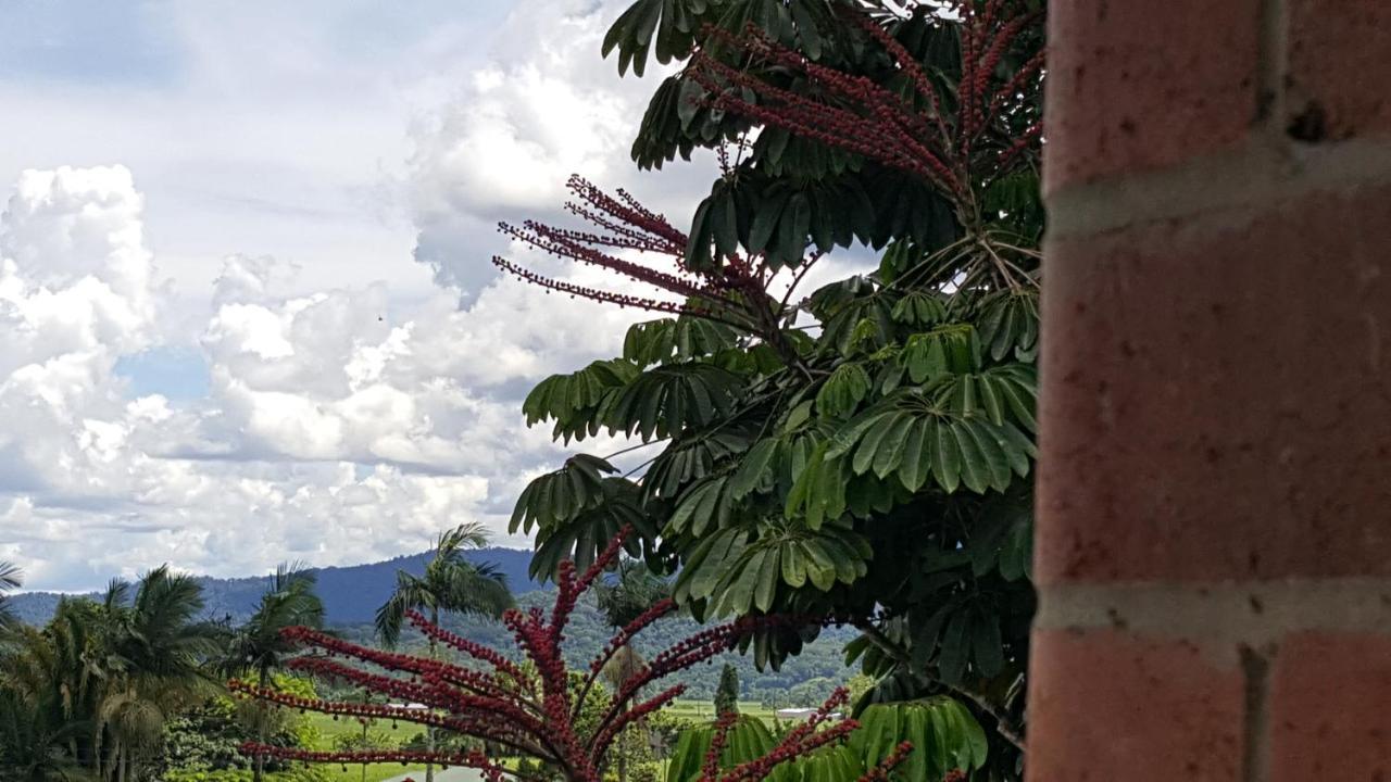 Babinda Quarters Hotel Luaran gambar