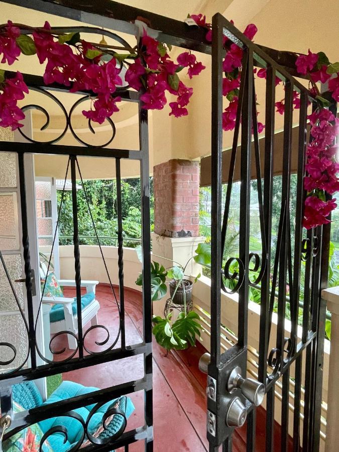 Babinda Quarters Hotel Luaran gambar
